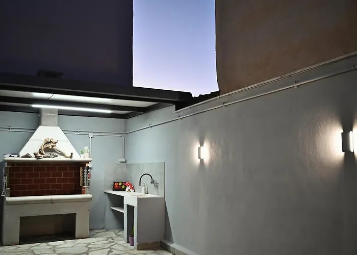 Dido's House * Volos